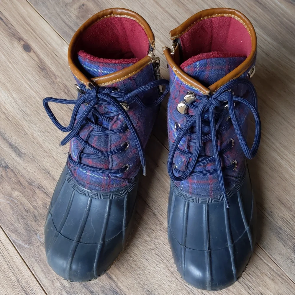 Tommy Hilfiger duck boots - Picture 3 of 11